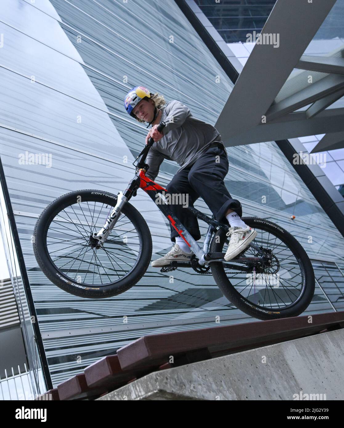 07 July 2022, Hessen, Frankfurt/Main: Erik Fedko, MTB slopestyle pro