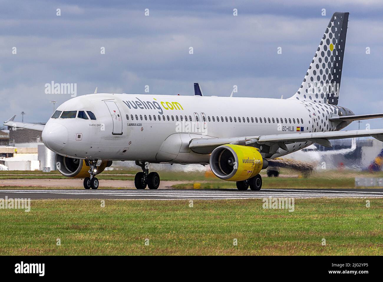 Vueling Airlines Airbus A320-214 REG EC-KLB at Manchester airport. Stock Photo