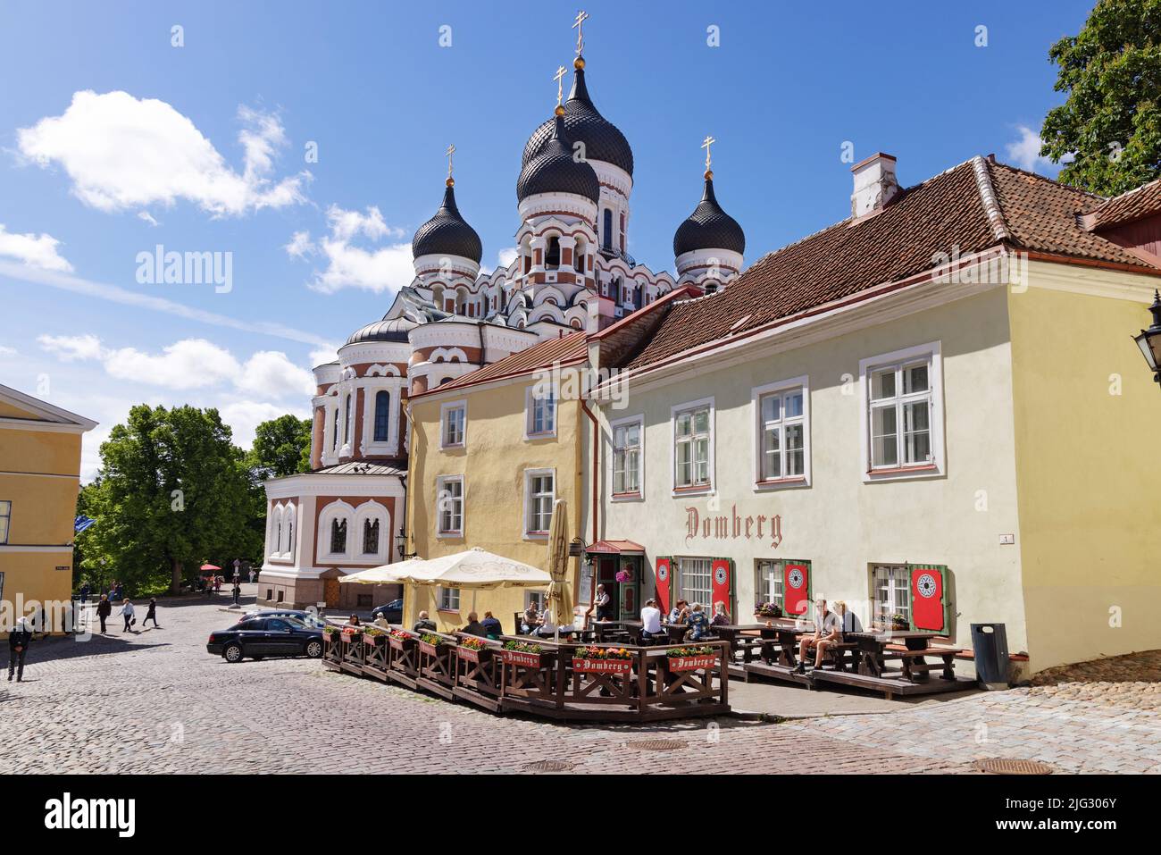 Tallinn travel; The Alexander Nevsky cathedral, an orthodox church, and the Domberg Restaurant, Tallinn old town, Tallinn Estonia Europe Stock Photo