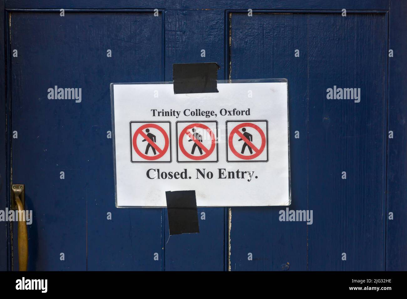 Trinity College Oxford closed no entry sign at Oxford, Oxfordshire UK