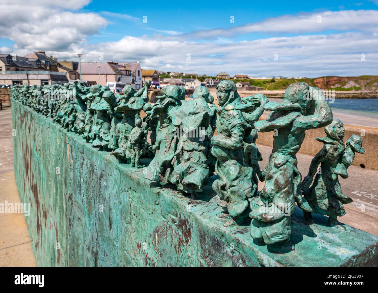 Fishing disaster memorial statue of miniature figures of widows and children by Jill Watson, Eyemouth, Berwickshire, Scotland, UK Stock Photo