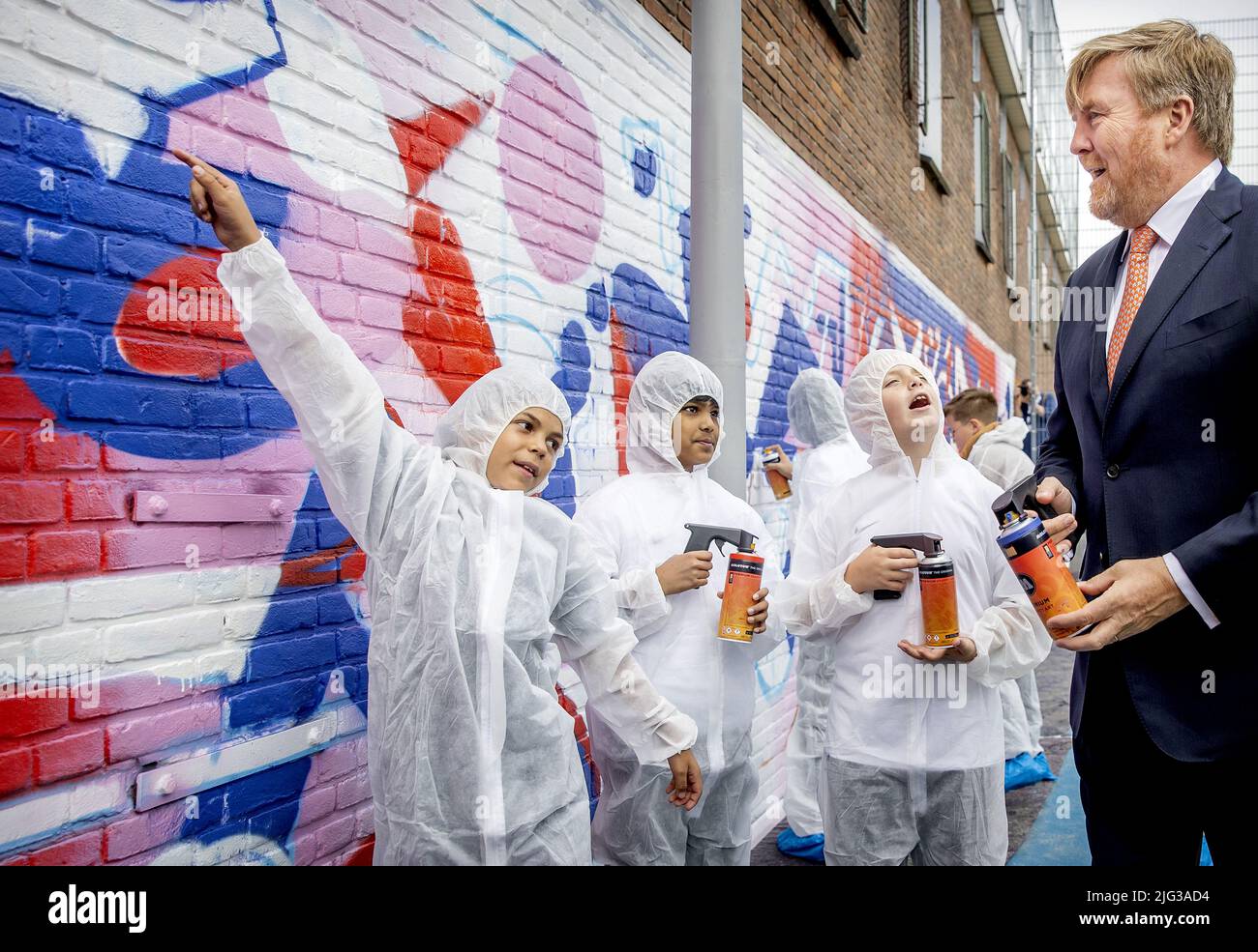 The Hague, Netherlands. 07th July, 2022. 2022-07-07 11:41:10 THE HAGUE - King Willem-Alexander during the celebration of the 25th anniversary of the first Krajicek Playground in the Netherlands. ANP KOEN VAN WEEL netherlands out - belgium out Credit: ANP/Alamy Live News Stock Photo
