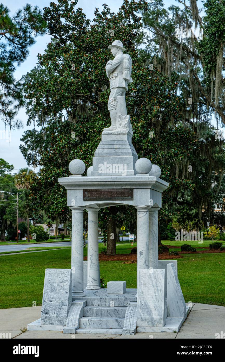 Confederate Monument, Brooks County Courthouse, Courthouse Square
