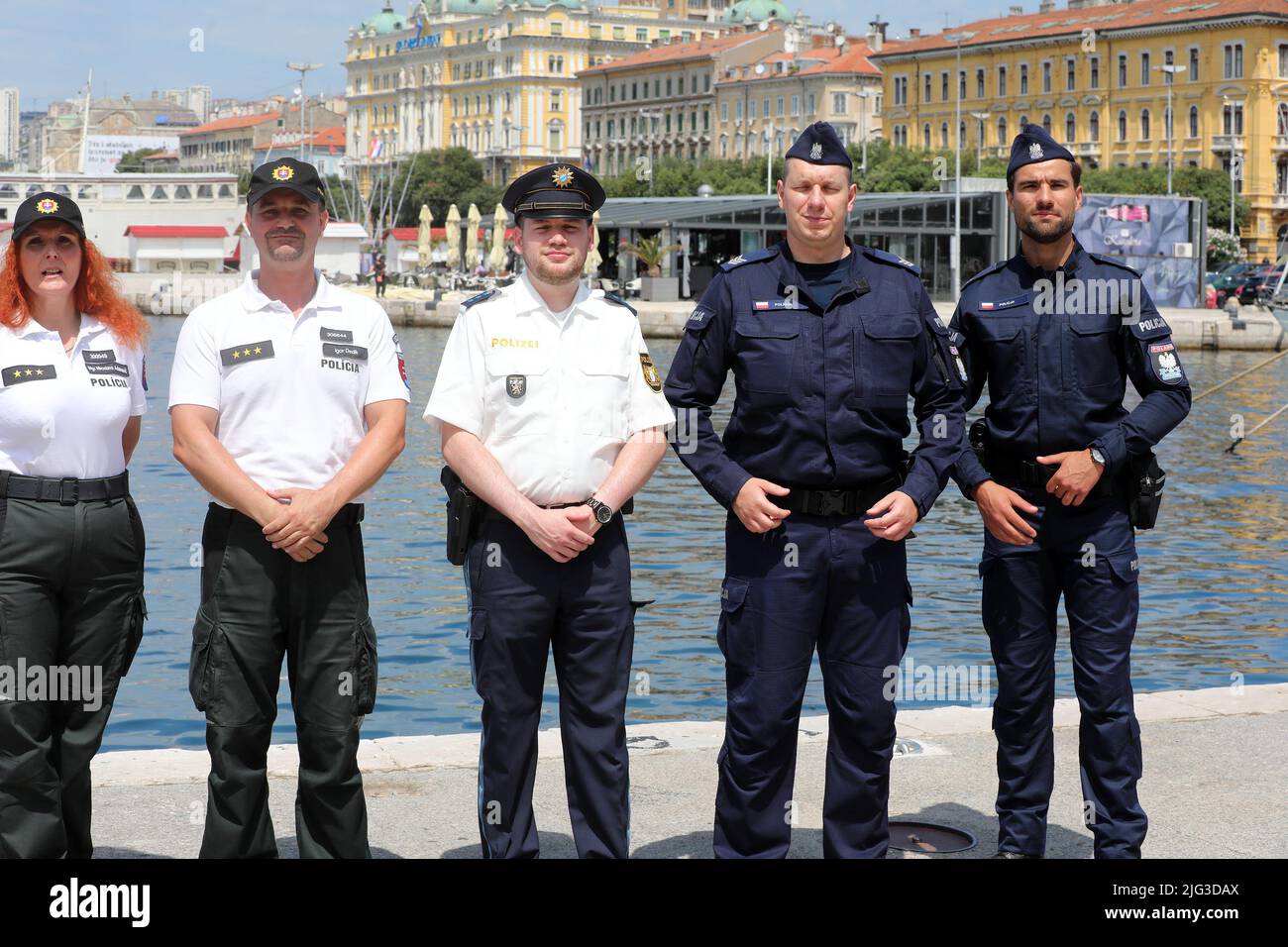 Slovakia police hi-res stock photography and images - Alamy
