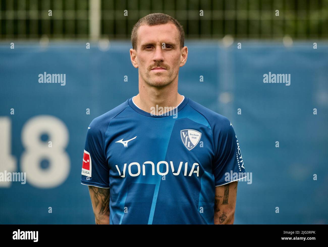 Bochum, Germany. 07th July, 2022. Bochum's Simon Zoller at the photo  session for the 2022/23 season. Credit: Bernd Thissen/dpa/Alamy Live News  Stock Photo - Alamy
