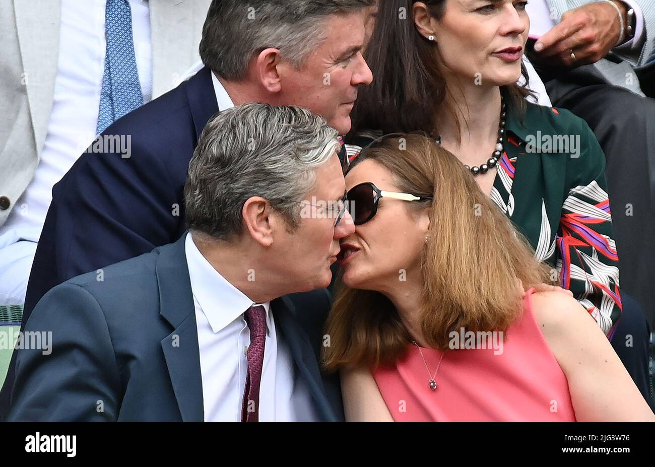 London, Gbr. 07th July, 2022. London Wimbledon Championships Day 07/07/2022 OH I SAY! Sealed with a kiss? Sir Keir Starmer kisses his wife Lady Victoria in the Royal Box Credit: Roger Parker/Alamy Live News Stock Photo