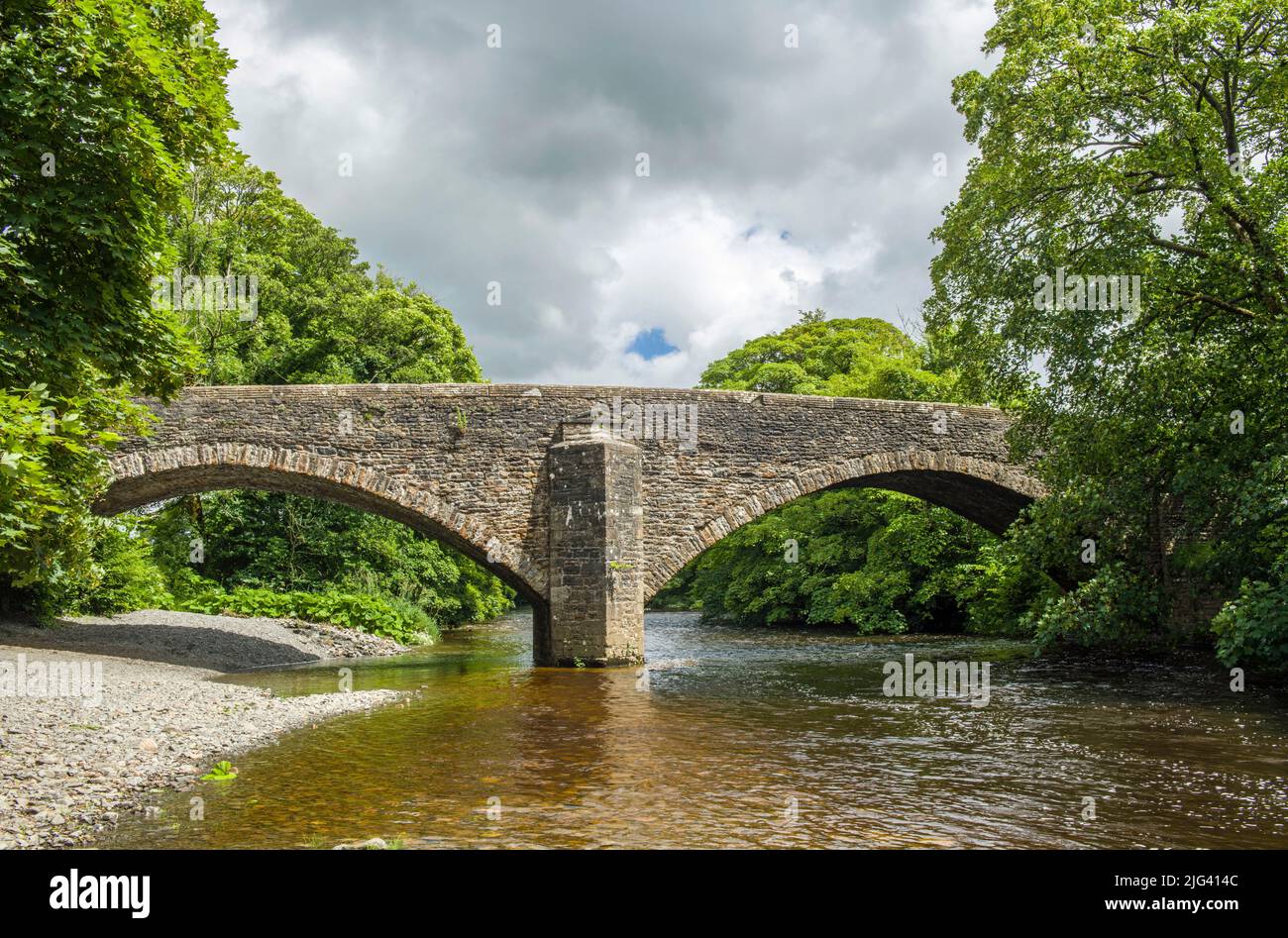 Garsdale Road Bridge over the River Rawthay just outside Sedbergh in Cumbria Stock Photo