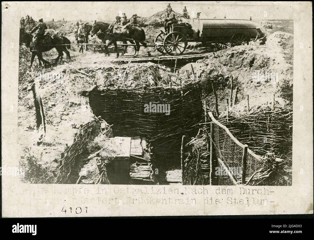 The fights in Eastern Galizia. After the breakthrough, bridge train ...