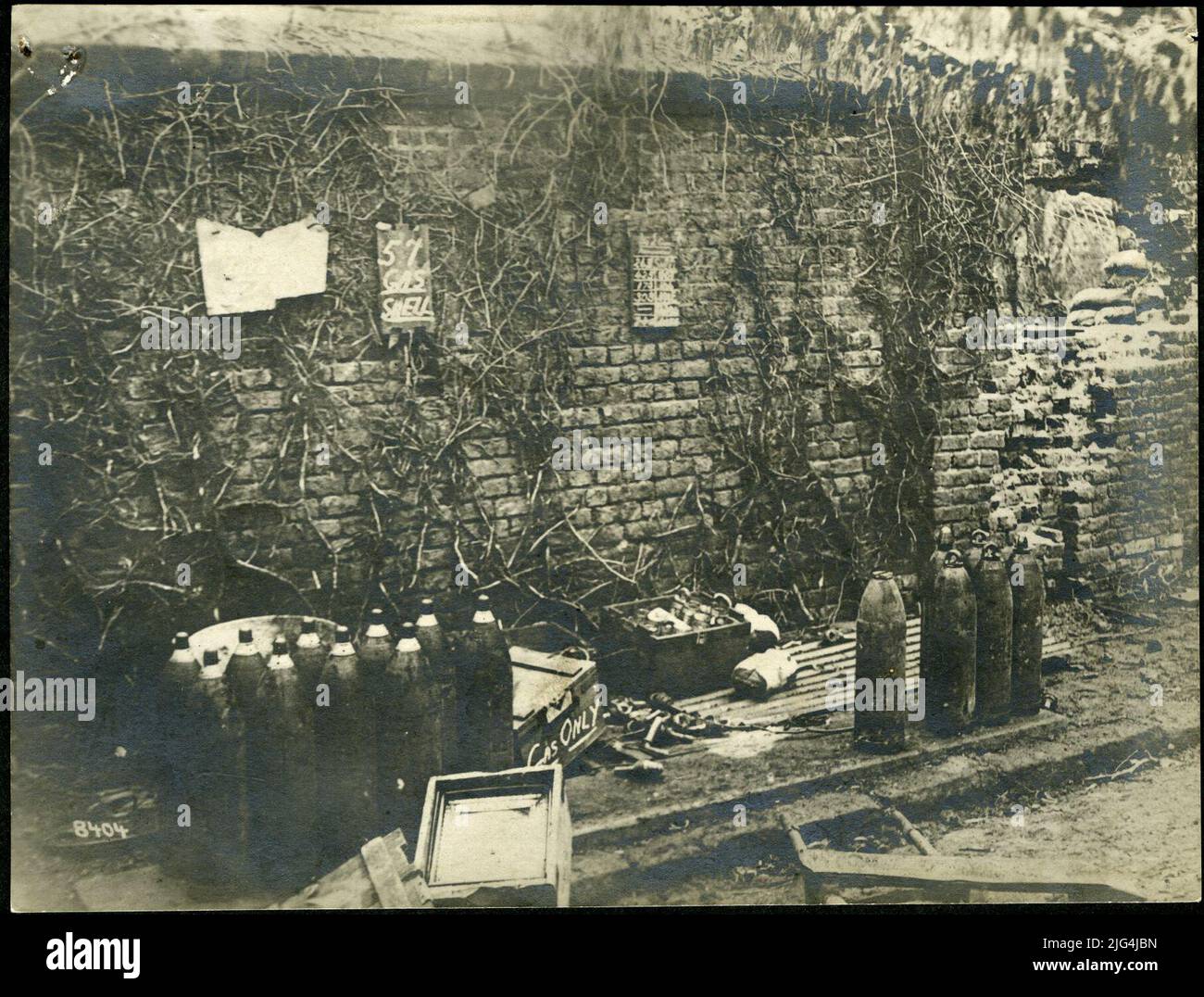 The big battle in the west. Against flying views covered in Armentières ...