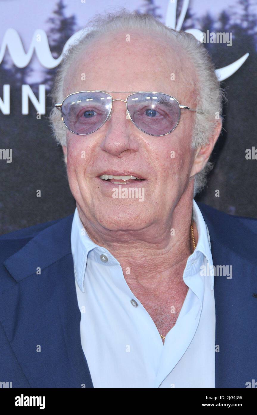 los-angeles-usa-27th-july-2016-james-caan-arrives-at-the-hallmark