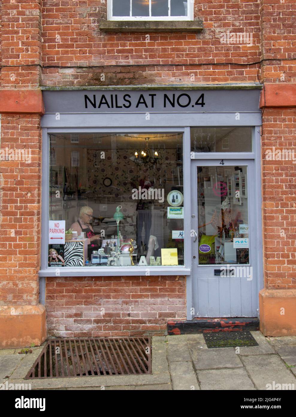 High street nail salon hires stock photography and images Alamy
