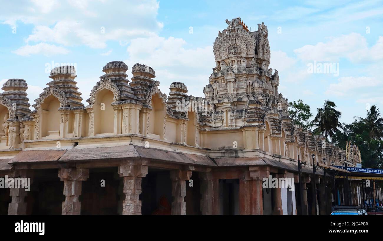 View Cheluva Narayana Swamy Temple, Melukote, Mandya, Karnataka, India. Stock Photo