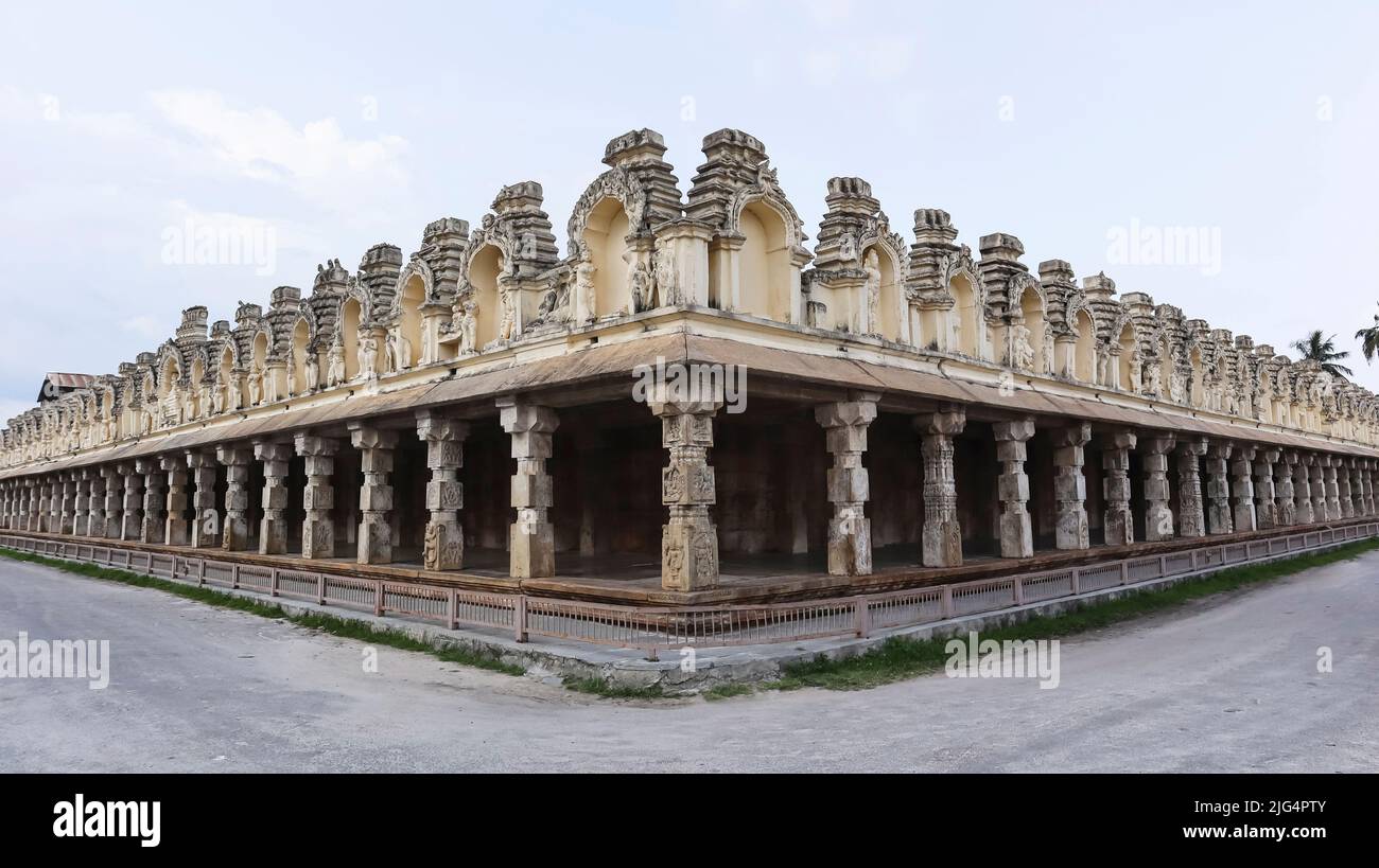 Mandapa of Cheluva Narayana Swamy Temple, Melukote, Mandya, Karnataka, India. Stock Photo