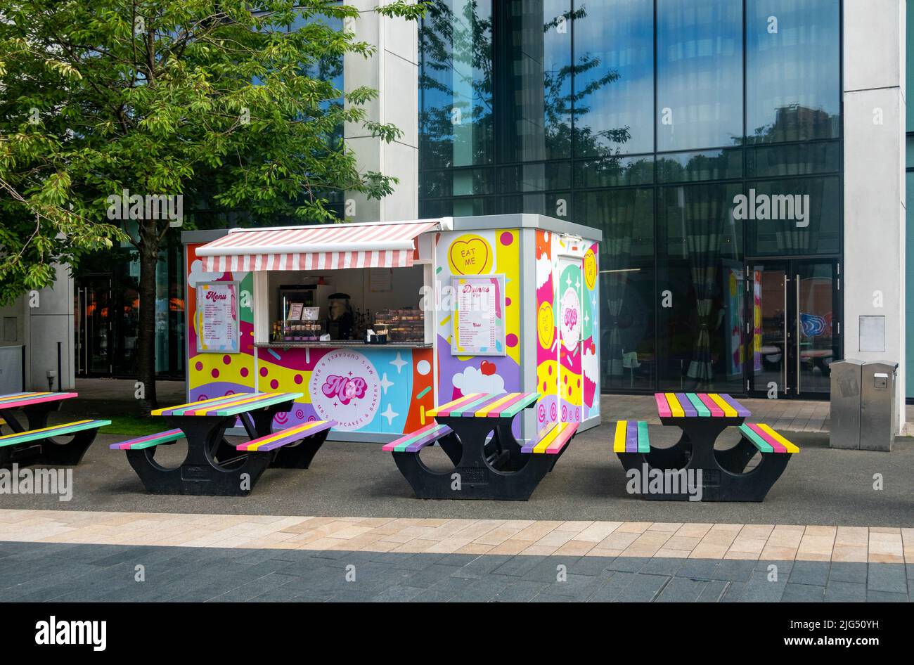 MB Cupcakes & Bakery stand in Liverpool ONE Stock Photo