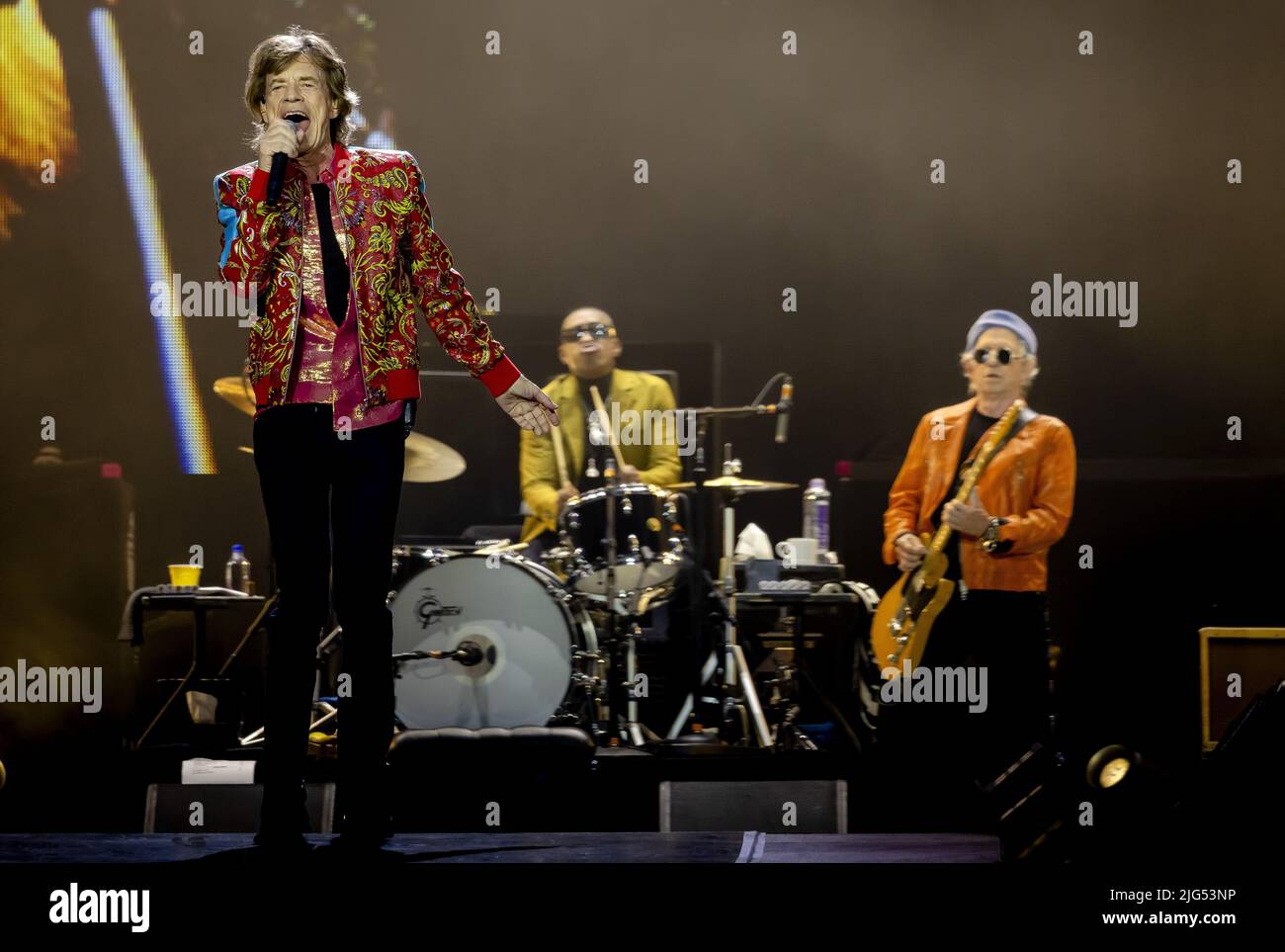 AMSTERDAM - 2022-07-07 20:55:36 AMSTERDAM - Singer Mick Jagger during the concert of The Rolling Stones in the Johan Cruijff ArenA. With the SIXTY tour, Mick Jagger, Keith Richards and Ronnie Wood make their long-awaited return. ANP KIPPA ROBIN VAN LONKHUIJSEN netherlands out - belgium out Stock Photo