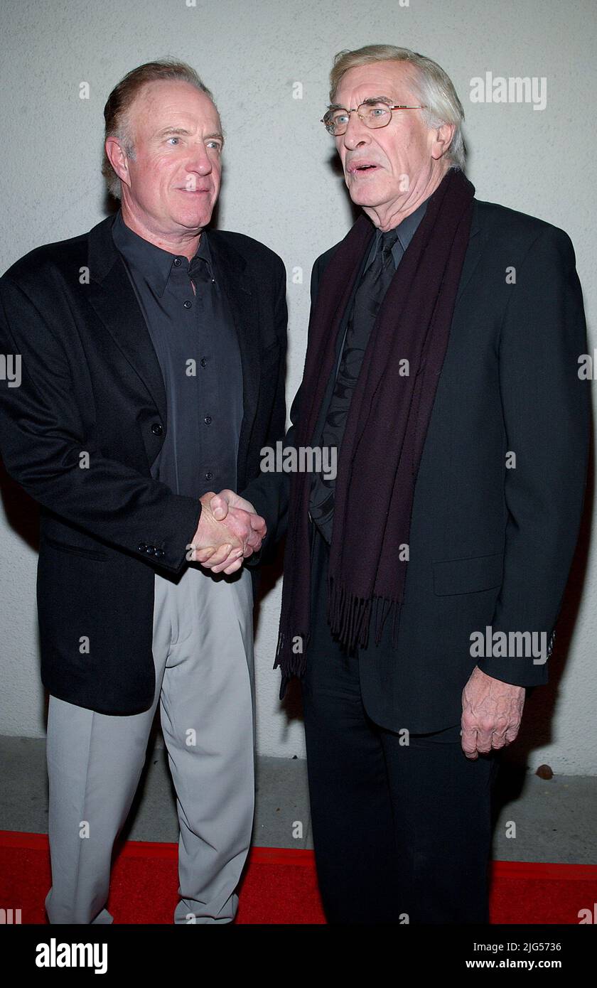 James Caan and Martin Landau arriving at the Norby's Walters 21th Annual Pre-Holiday Christmas Party at the Friars Club in Los Angeles. November 24, 2002.           -            CaanJames LandauMartin18.JPGCaanJames LandauMartin18 Event in Hollywood Life - California, Red Carpet Event, USA, Film Industry, Celebrities, Photography, Bestof, Arts Culture and Entertainment, Topix Celebrities fashion, Best of, Hollywood Life, Event in Hollywood Life - California, Red Carpet and backstage, , Music celebrities, Musician, Music Group, Topix, Bestof, Arts Culture and Entertainment, Photography,   Peopl Stock Photo