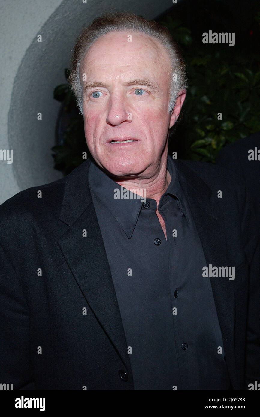 James Caan arriving at the Norby's Walters 21th Annual Pre-Holiday Christmas Party at the Friars Club in Los Angeles. November 24, 2002. Stock Photo