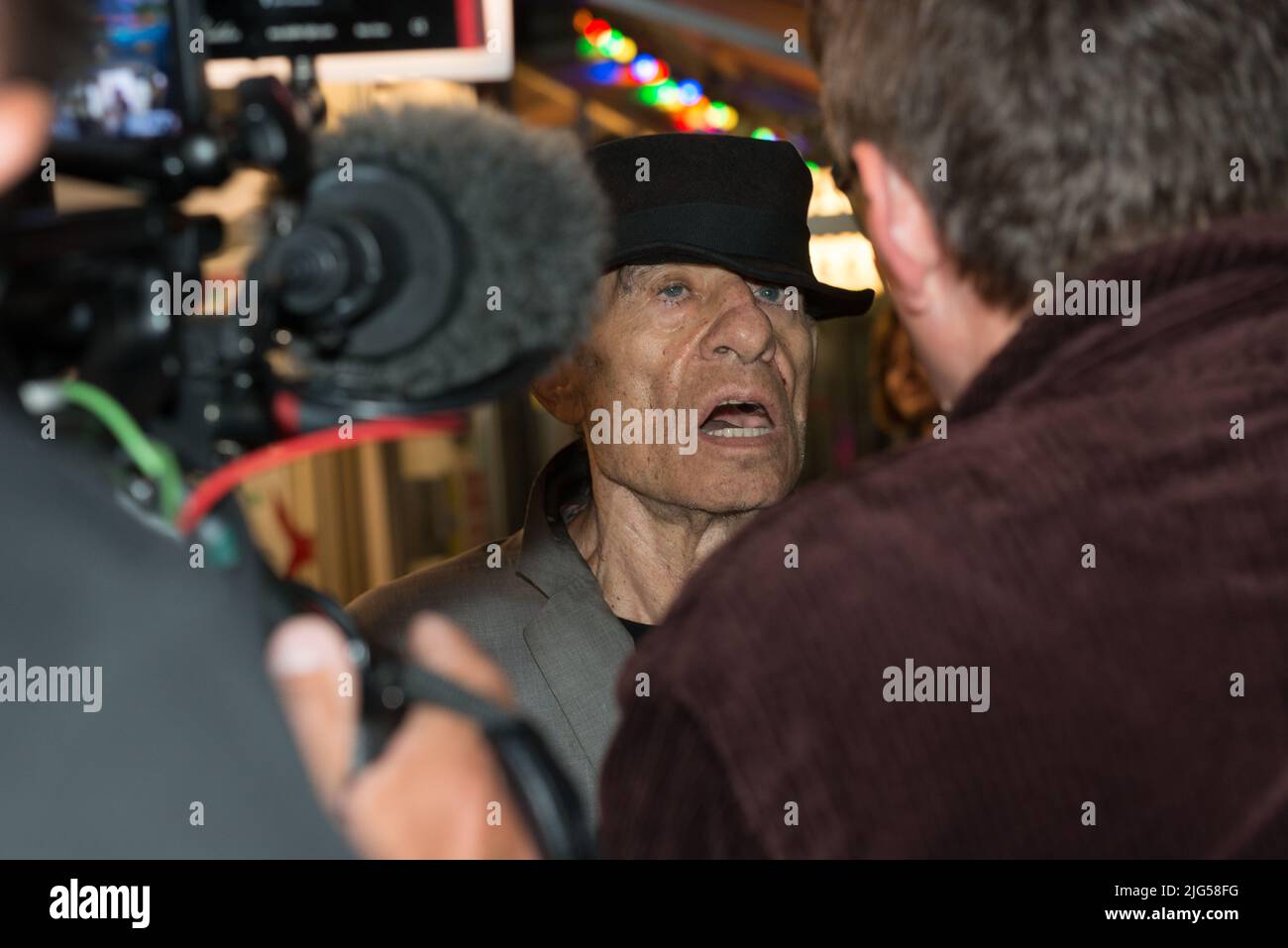 Munich, Germany, July 7, 2022, Director Klaus Lemke seen before the screening of his Film CHAMPAGNER FÜR DIE AUGEN - GIFT FÜR DEN REST at City Cinema during  39. Filmfest München. He died at the age of 81 years on July 7, 2022 in Munich Stock Photo