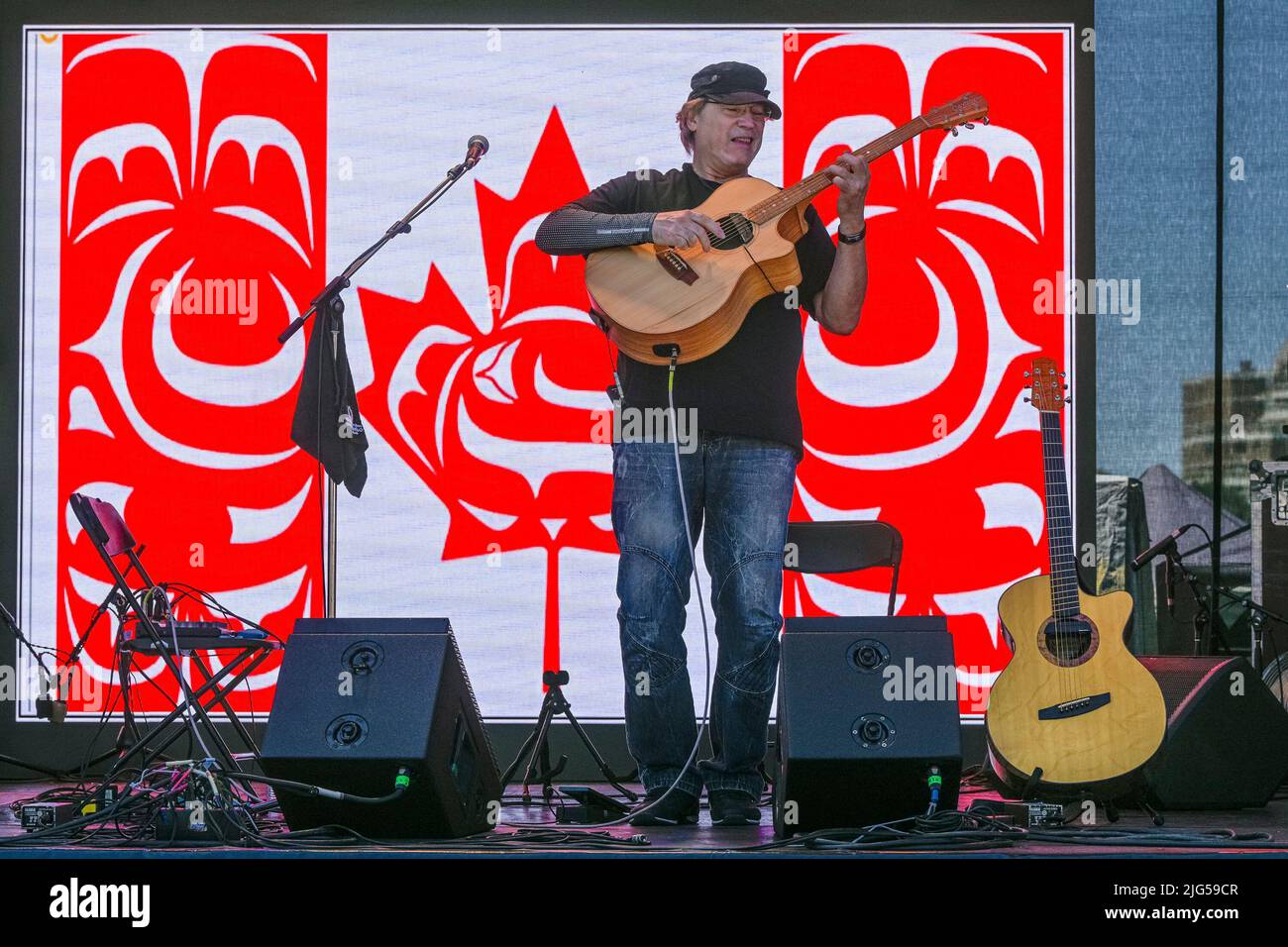 Don Alder, acoustic guitarist, Canada Day, Victoria, British Columbia, Canada Stock Photo