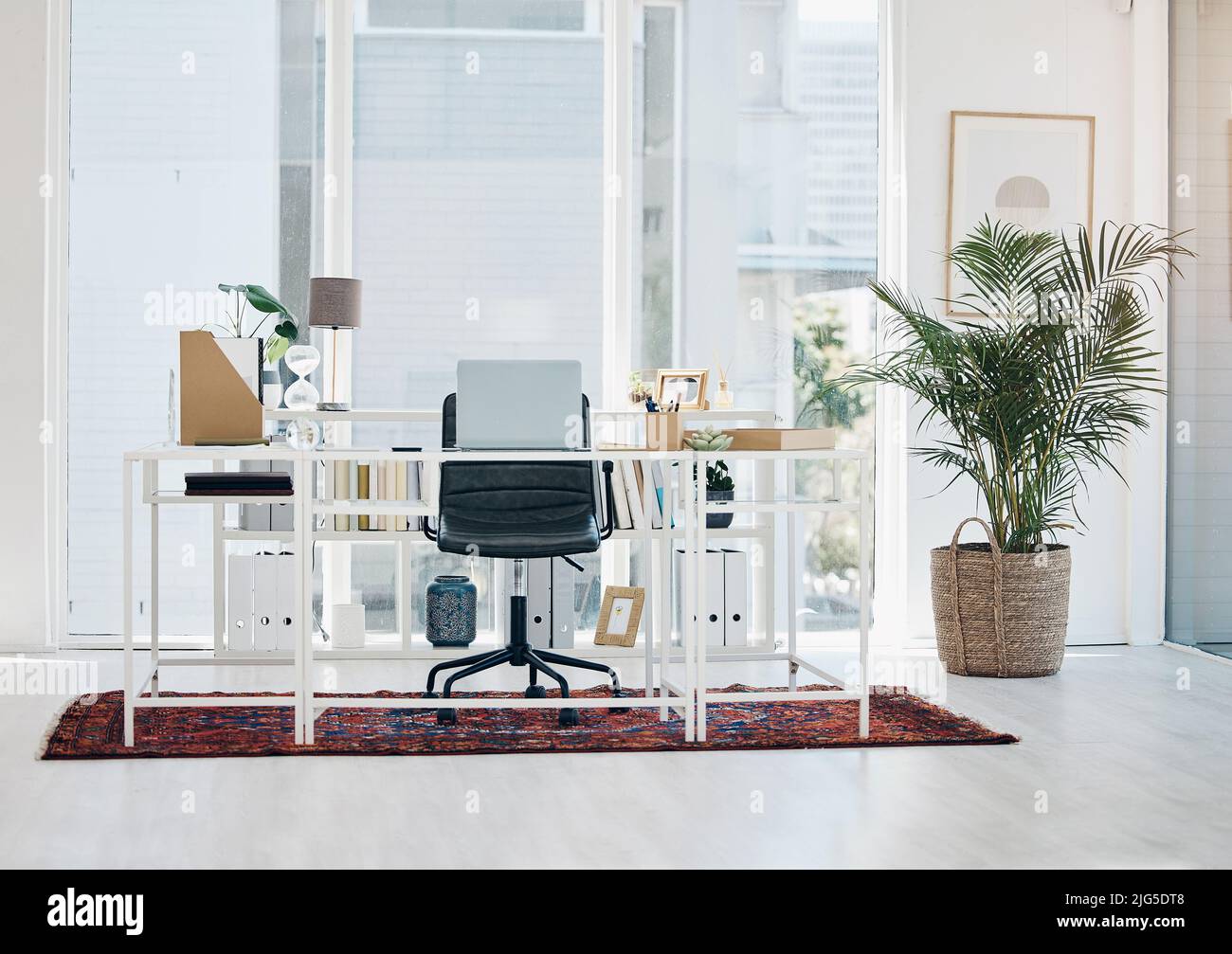 Simple and creative workspace hi-res stock photography and images - Alamy