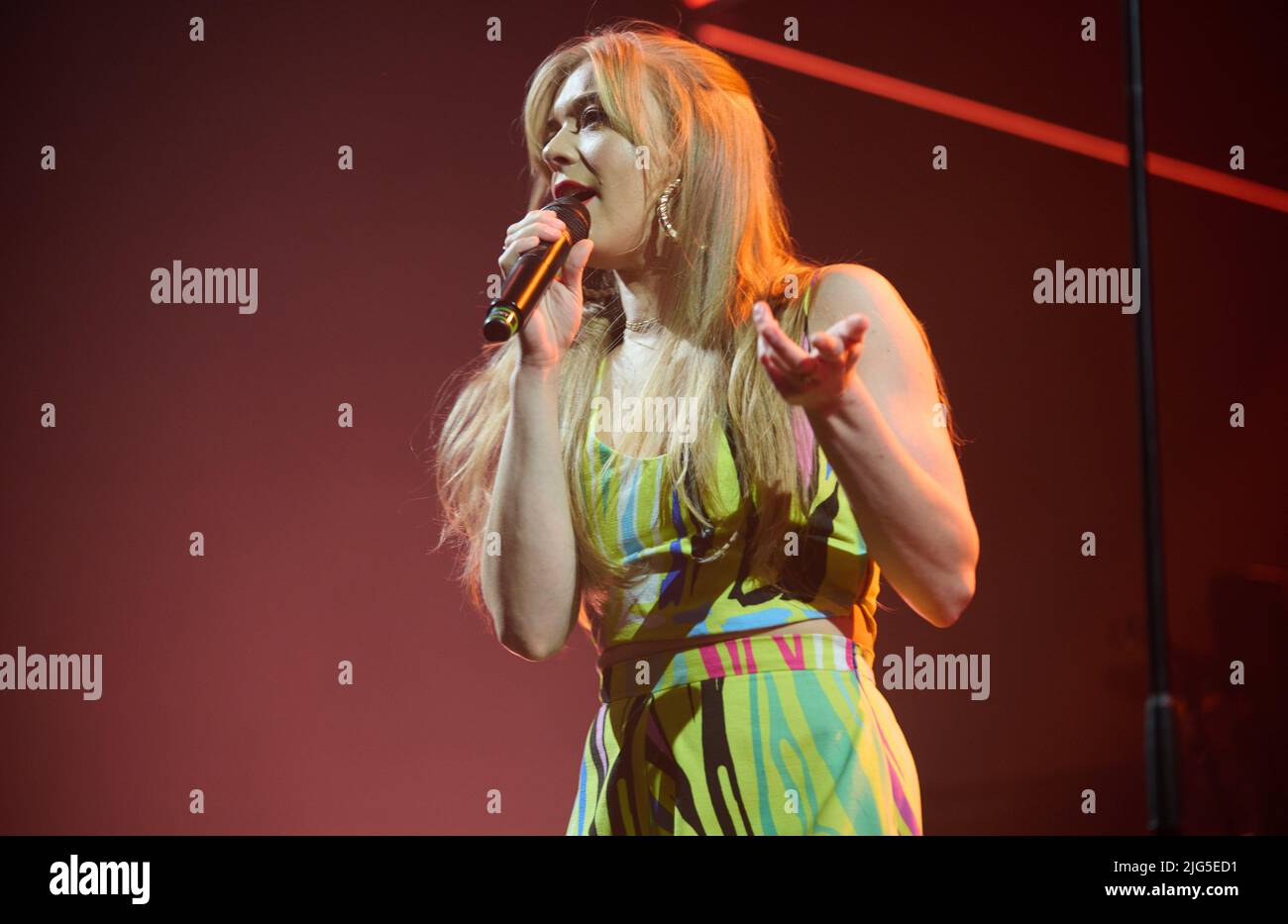 Becky Hill performing in concert to a sold-out crowd at Victoria Warehouse in Manchester on October 1st, 2021 Featuring: Becky Hill Where: Manchester, United Kingdom When: 01 Oct 2021 Credit: Graham Finney/WENN Stock Photo
