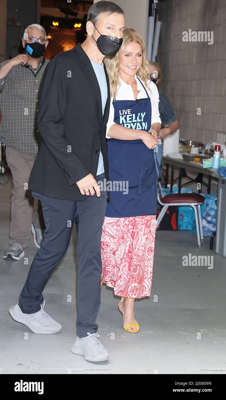 New York, NY, USA. 07th July, 2022. Michael Gelman and Kelly Ripa at
