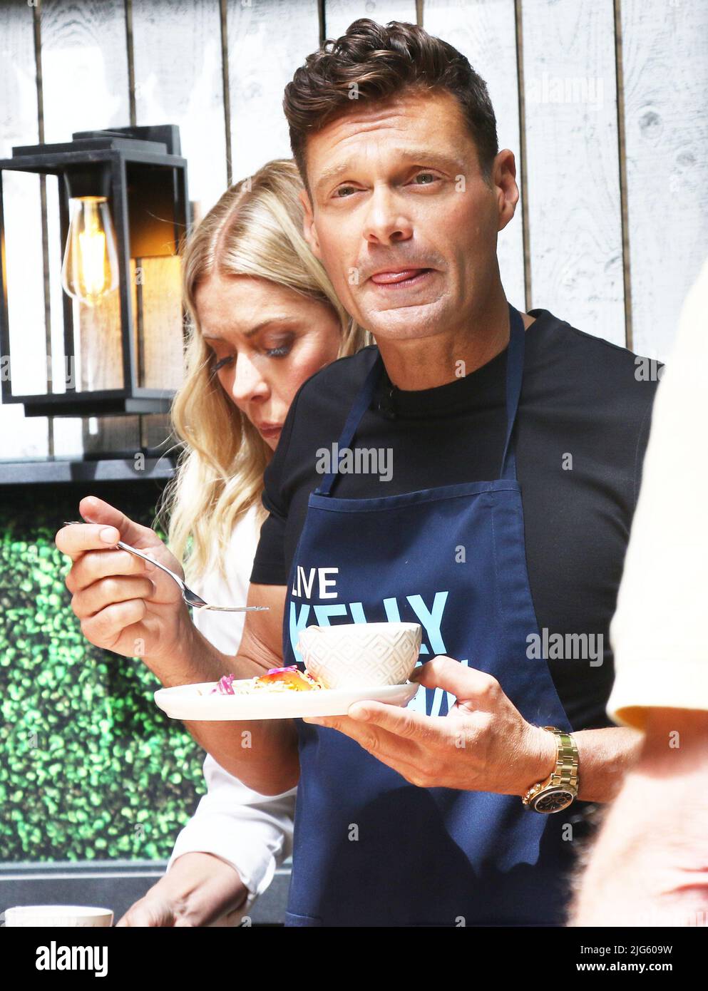 New York, NY, USA. 07th July, 2022. Kelly Ripa and Ryan Seacrest at the