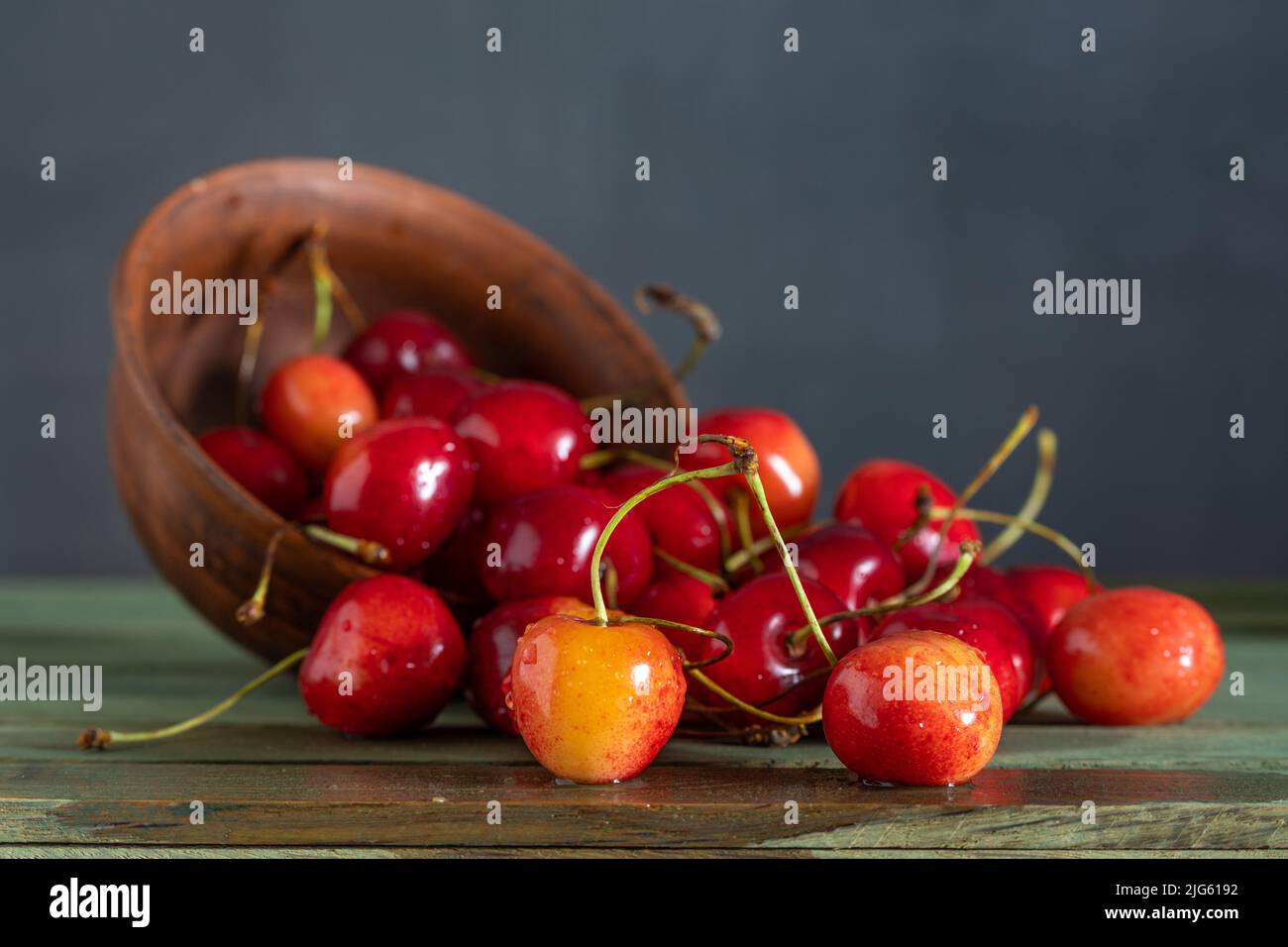 Tasty ripe sweet cherries hi-res stock photography and images - Alamy