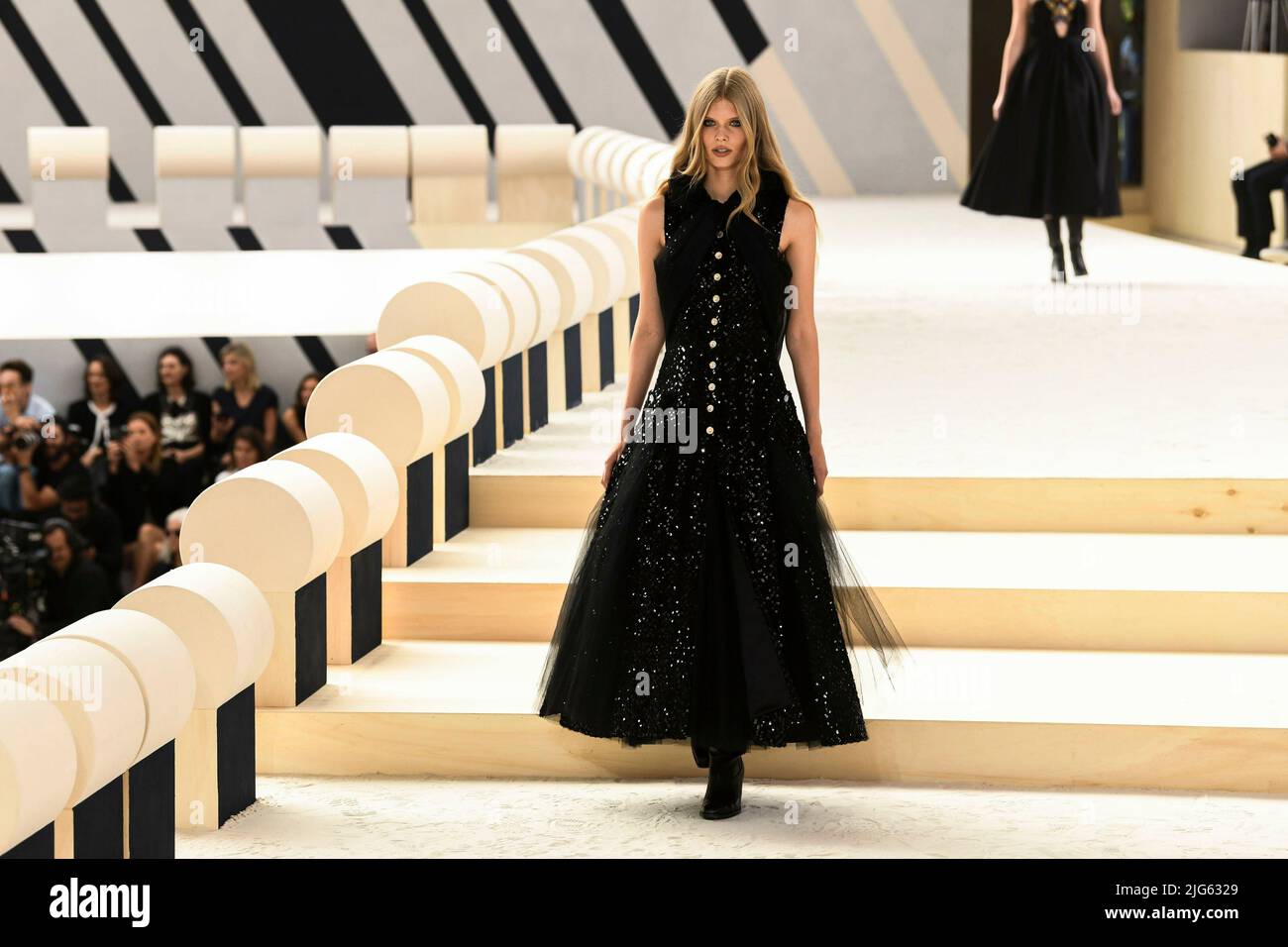 75,623 Chanel Haute Couture Show Stock Photos, High-Res Pictures, and  Images - Getty Images