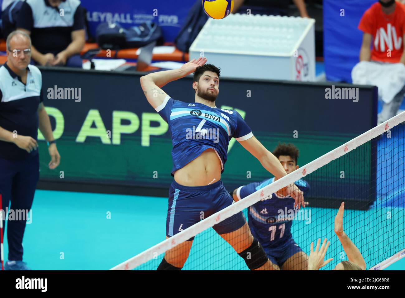 Maruzen Intec Arena Osaka, Osaka, Japan. 8th July, 2022. Gallego Joaquin (ARG), JULY 8, 2022 - Volleyball : FIVB Volleyball Nations League 2022 Men's Preliminary Round between Argentina - Australia at Maruzen Intec Arena Osaka, Osaka, Japan. Credit: YUTAKA/AFLO SPORT/Alamy Live News Stock Photo