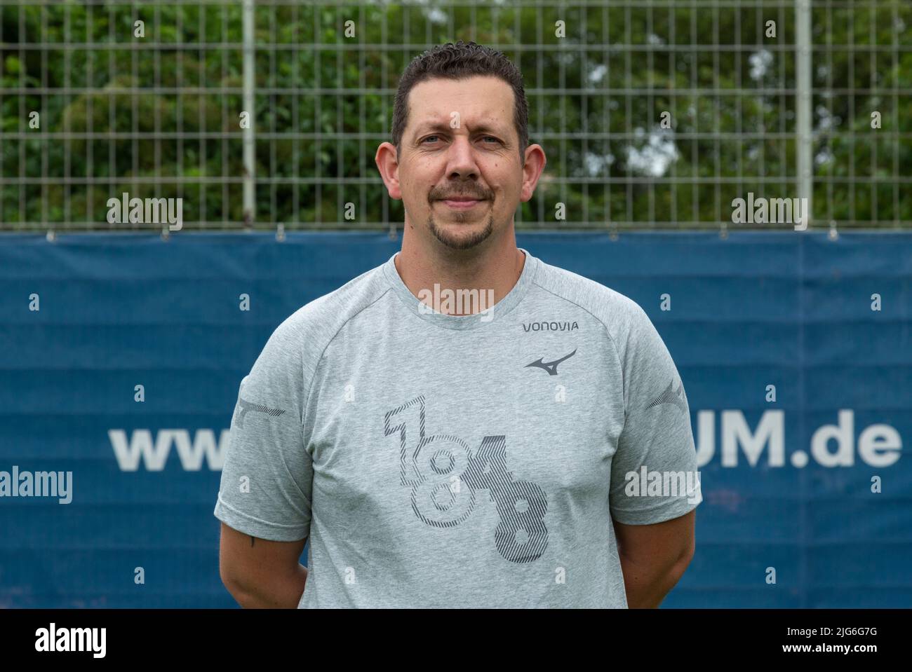 football, Bundesliga, 2022/2023, VfL Bochum, Media Day, kitman Markus Eggers Stock Photo