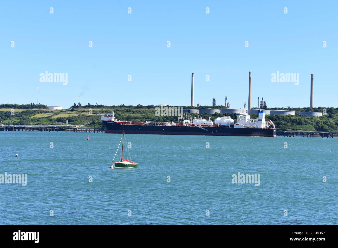 Oil tanker docked at the Valero Pembroke Refinery, Pembroke, Pembrokeshire, Wales Stock Photo