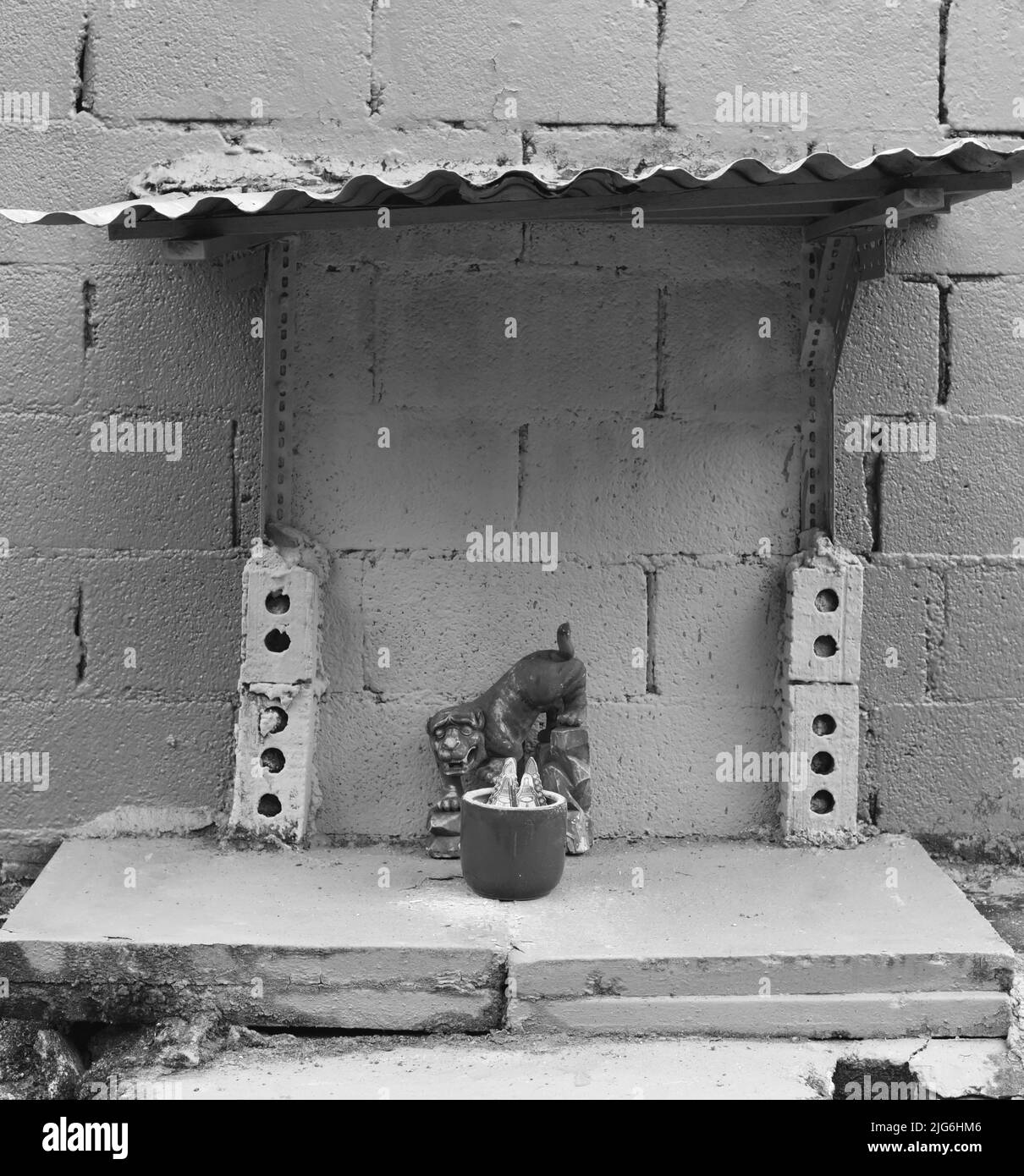 tiger god chinese statue Stock Photo Alamy