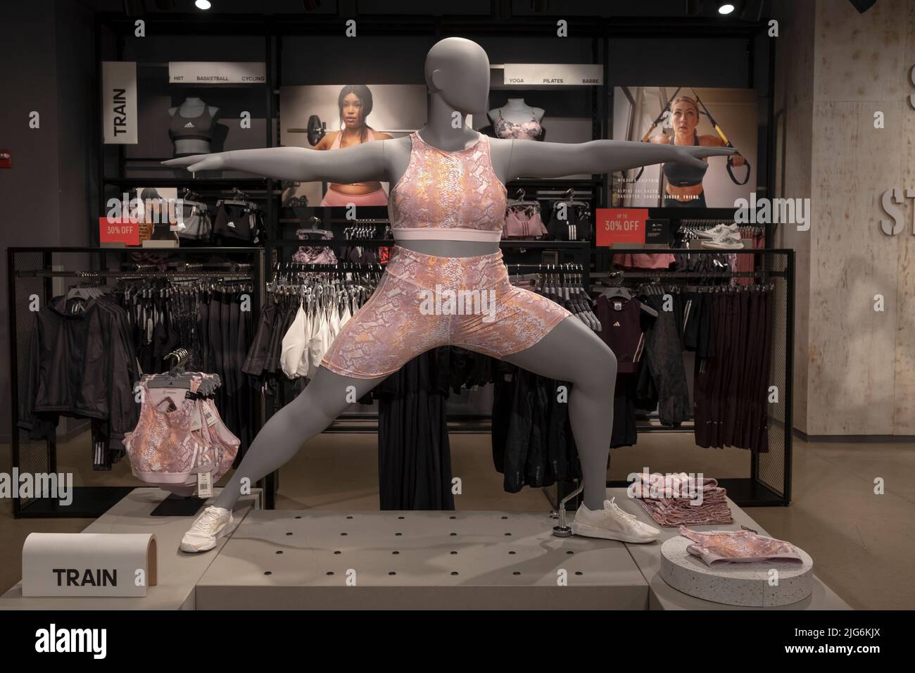 A mannequin of a plus size headless woman advertising exercise clothing. At  the Adidas store on Broadway in Greenwich Village, New York City Stock  Photo - Alamy