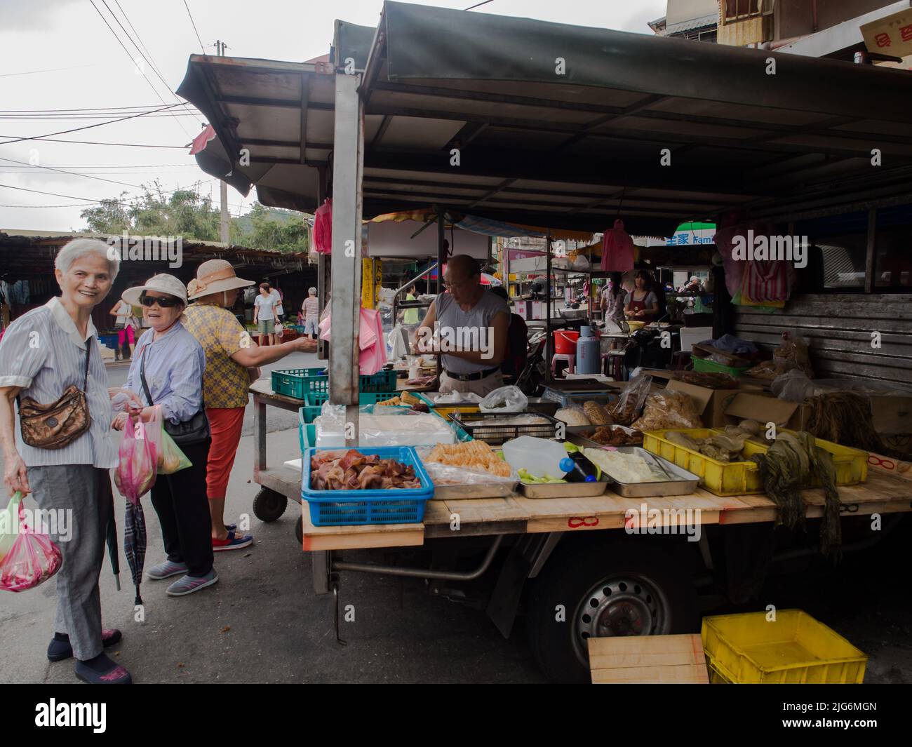 Taipei, Taiwan - October 04, 2016: Typical local bazaar in Taiwan with lots of local products. Asia Stock Photo