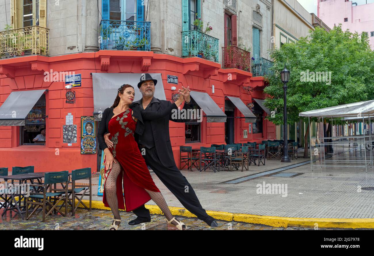 Tango dancers, Tango Argentina in front of restaurant, La Boca district, Buenos Aires, Argentina Stock Photo