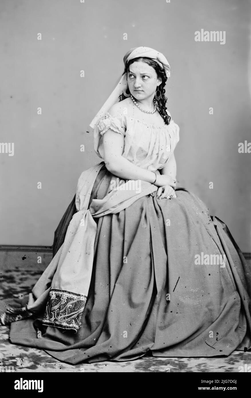 Miss Bateman, between 1855 and 1865. [Laura Bateman] Stock Photo - Alamy