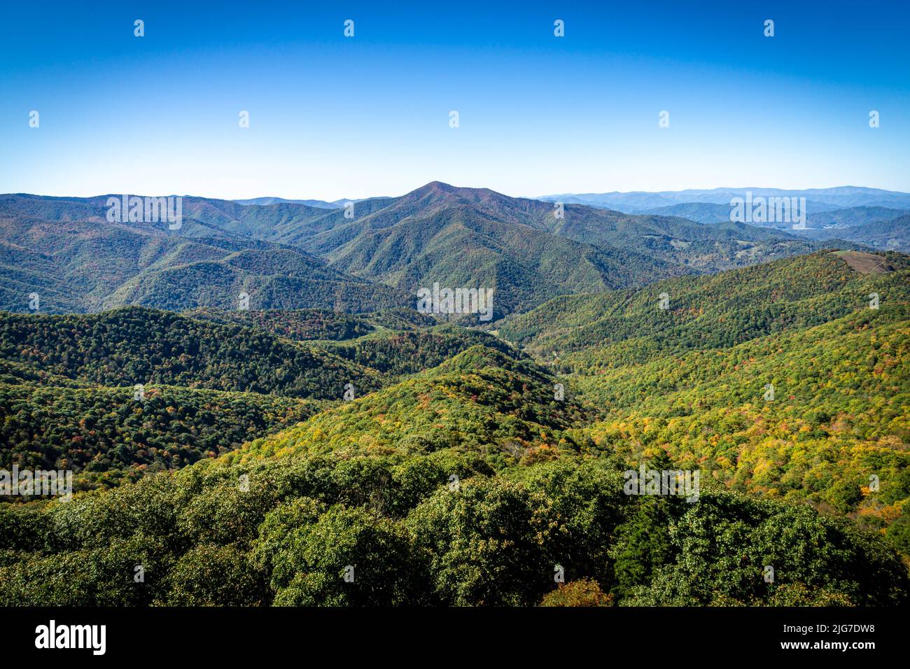 Scenic Cold Mountain, with the forest beginning to change to fall