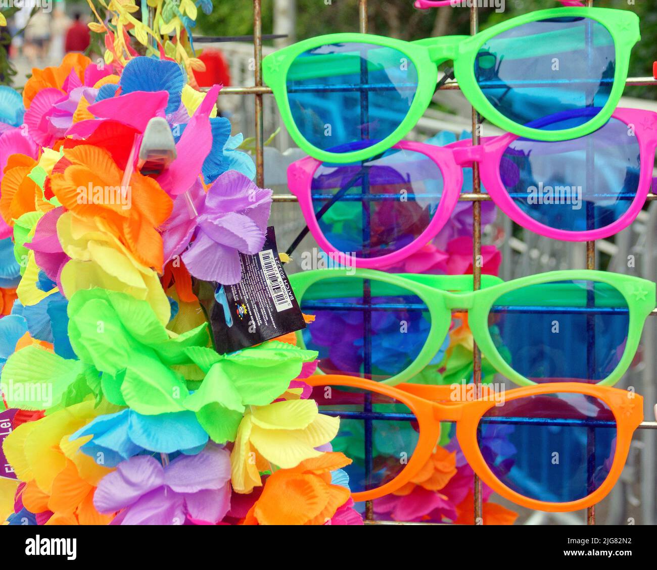 Glasgow, Scotland, UK 8th July, 2022.  Trnsmt  festival fans flood the city as they fill the streets with colour and flesh. Credit Gerard Ferry/Alamy Live News Stock Photo