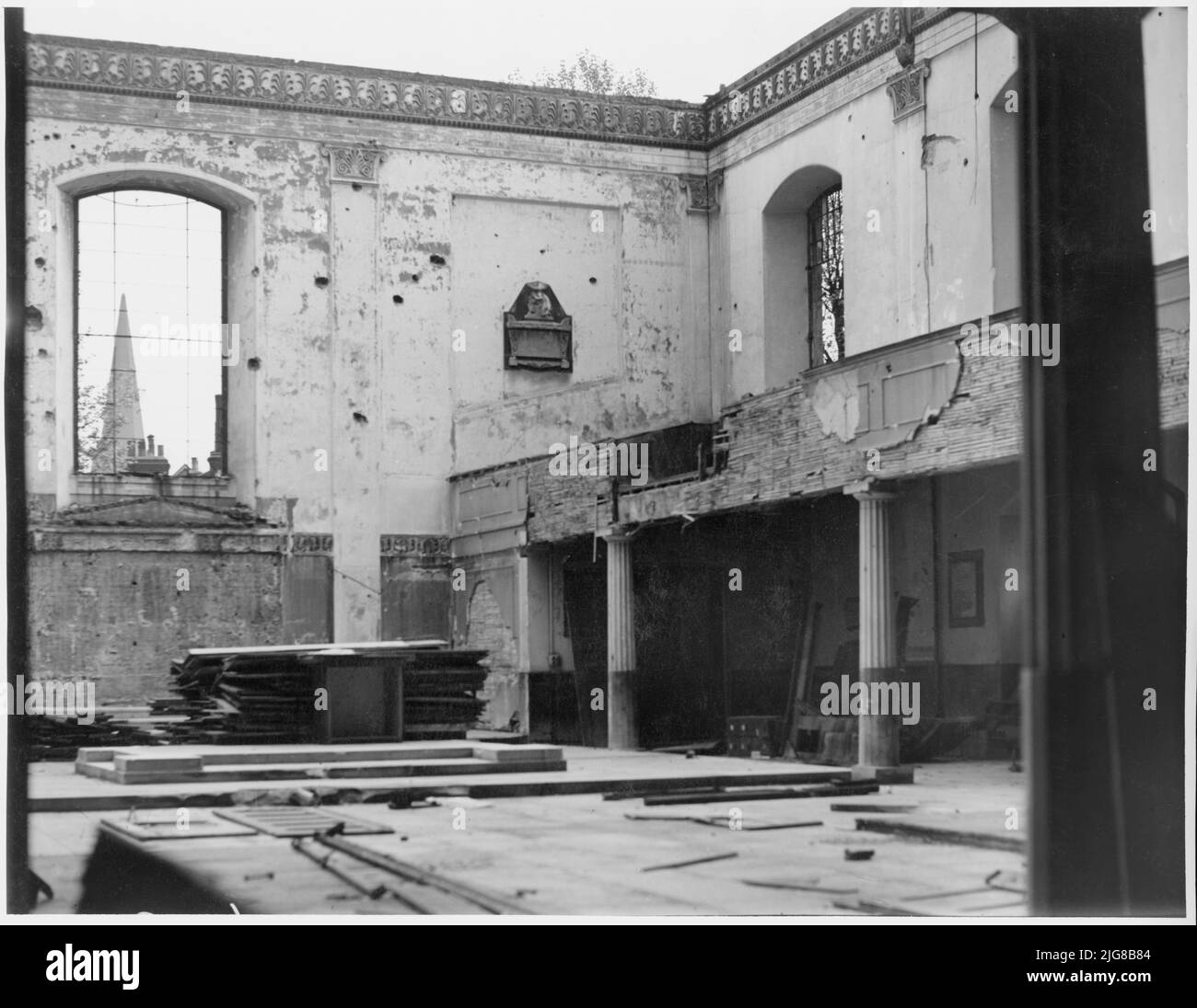 St John's Church, Waterloo Road, Lambeth, Greater London Authority, 07-06-1941. Interior view of the bomb damaged remains of St John's Church, showing the east end. St John's Church was originally built in 1823-4 to designs by the architect Francis Bedford. It was one of four churches built in Lambeth in the Greek Revival style. The church was damaged by bombs during the Second World War. It was later restored and designated as the Festival of Britain church in 1951. The negative of this image was destroyed in 1968. Stock Photo