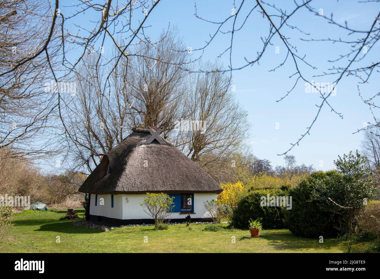 Hexenhaus, oldest thatched house on the island of Hiddensee, Vitte