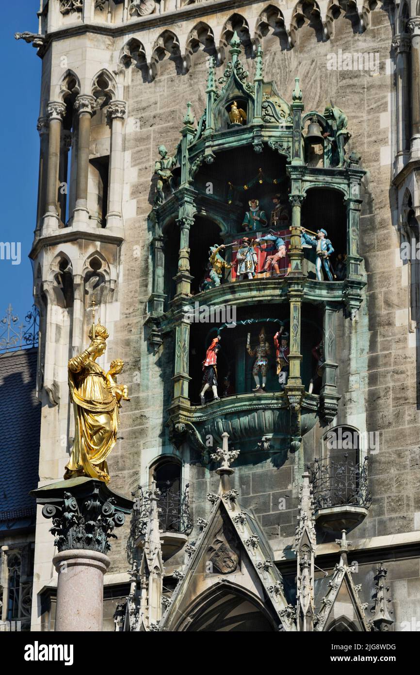 Germany, Bavaria, Munich, Marienplatz, New Town Hall, Town Hall Tower, Glockenspiel, Mariensäule Stock Photo