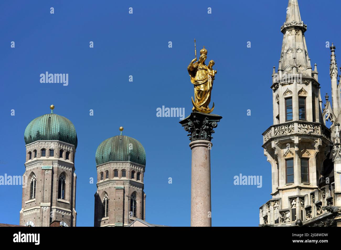 Germany, Bavaria, Munich, Marienplatz, Frauenkirche, Frauentürme, Mariensäule, New Town Hall Stock Photo