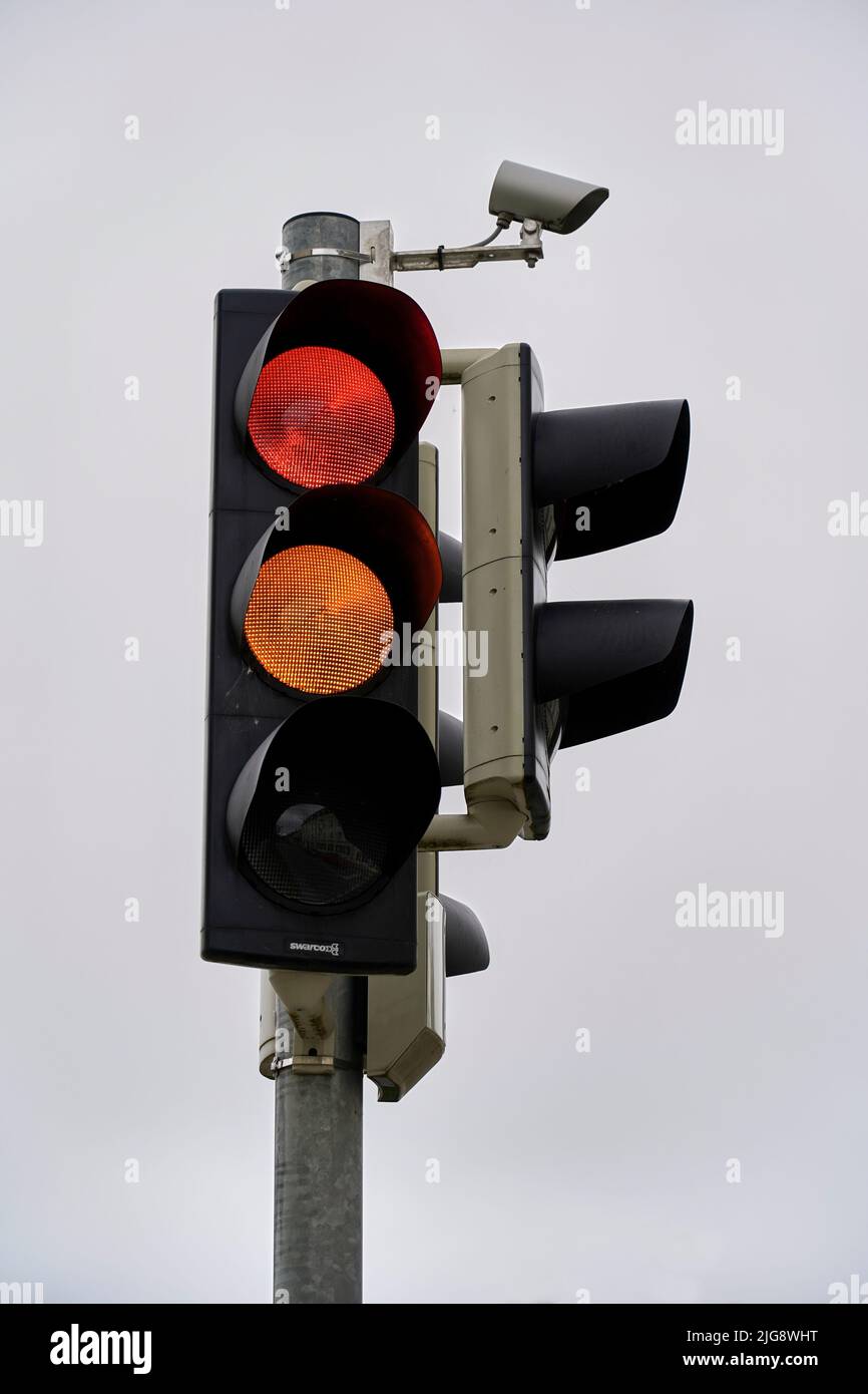 Germany, Bavaria, road traffic, traffic light, stands on red, yellow Stock Photo