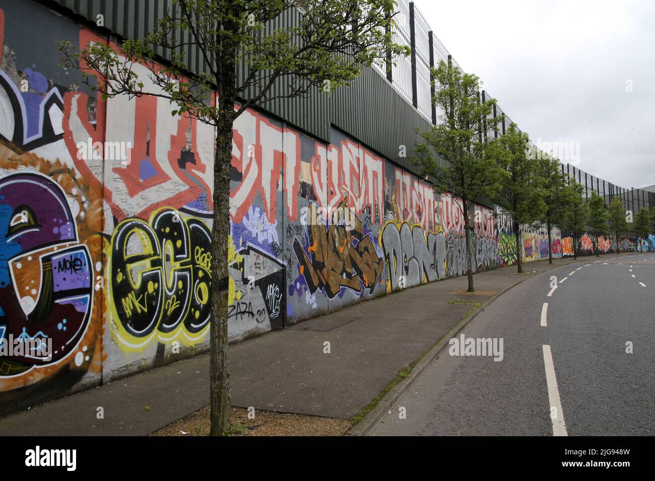 Peace Lines or Peace Walls in the Northern Irish city of Belfast Stock Photo