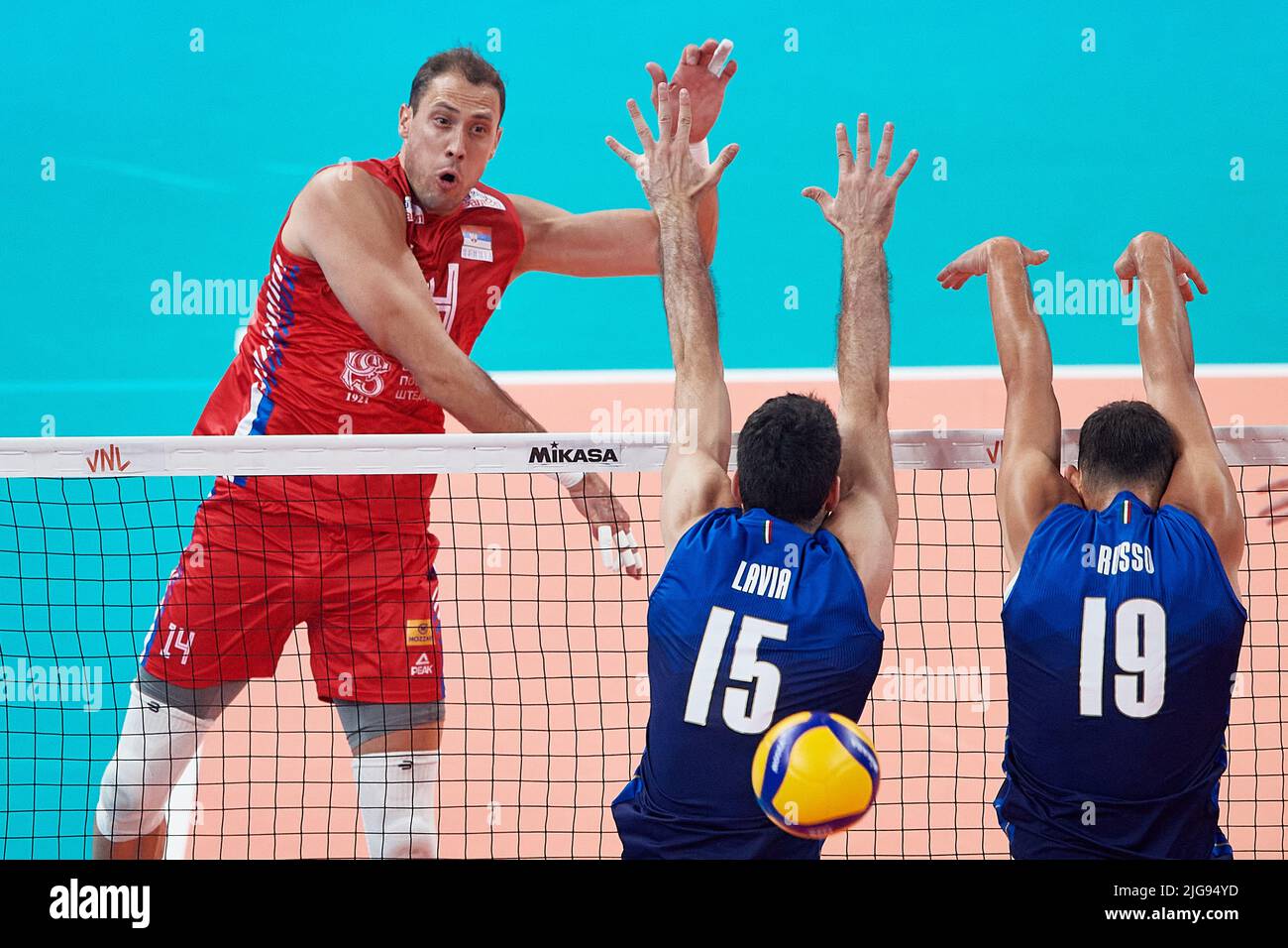 Gdansk, Poland. 08th July, 2022. Roberto Russo (R) and Daniele Lavia (C) from Italy in action against Aleksandar Atanasijevic (L) from Serbia during the 2022 men's FIVB Volleyball Nations League match between Italy and Serbia in Gdansk, Poland, 08 July 2022. Credit: PAP/Alamy Live News Stock Photo