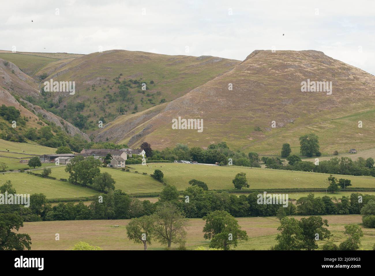 Ilam Ilam Hills Peak District Staffordshire England Stock Photo - Alamy