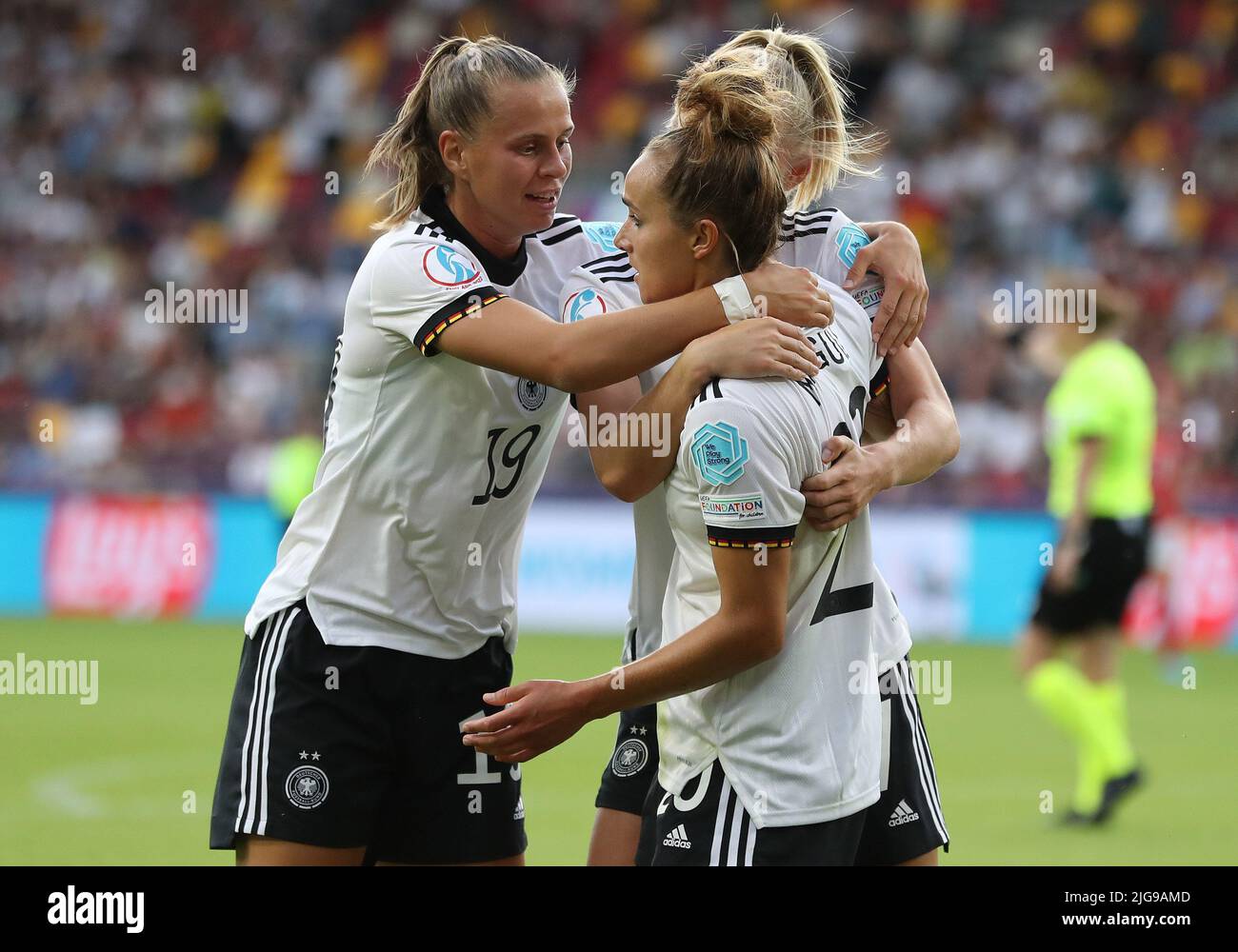London, England, 8th July 2022. Lina Magull of Germany celebrates with