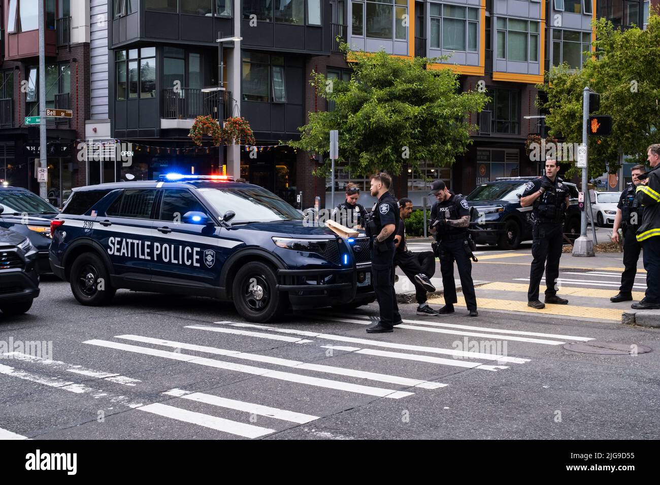 Police Rocks Usa throwing rocks at police police hi-res stock photography and images ...
