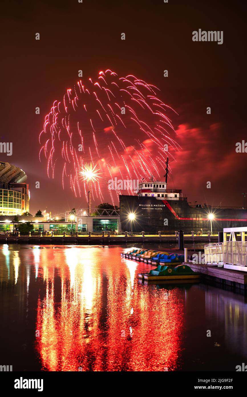 Cleveland Ohio Fireworks for the 4th of July Stock Photo Alamy